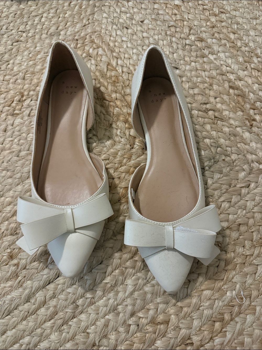 a new day Cream Pointed-Toe Bow Flats